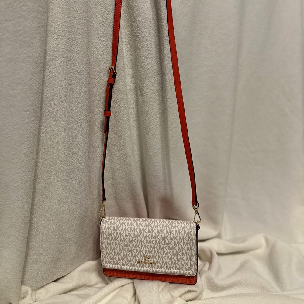 Michael Kors Women’s Jet Set Phone Crossbody